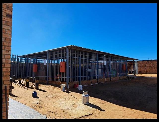 BUSINESS FOR SALE IN AUREUS